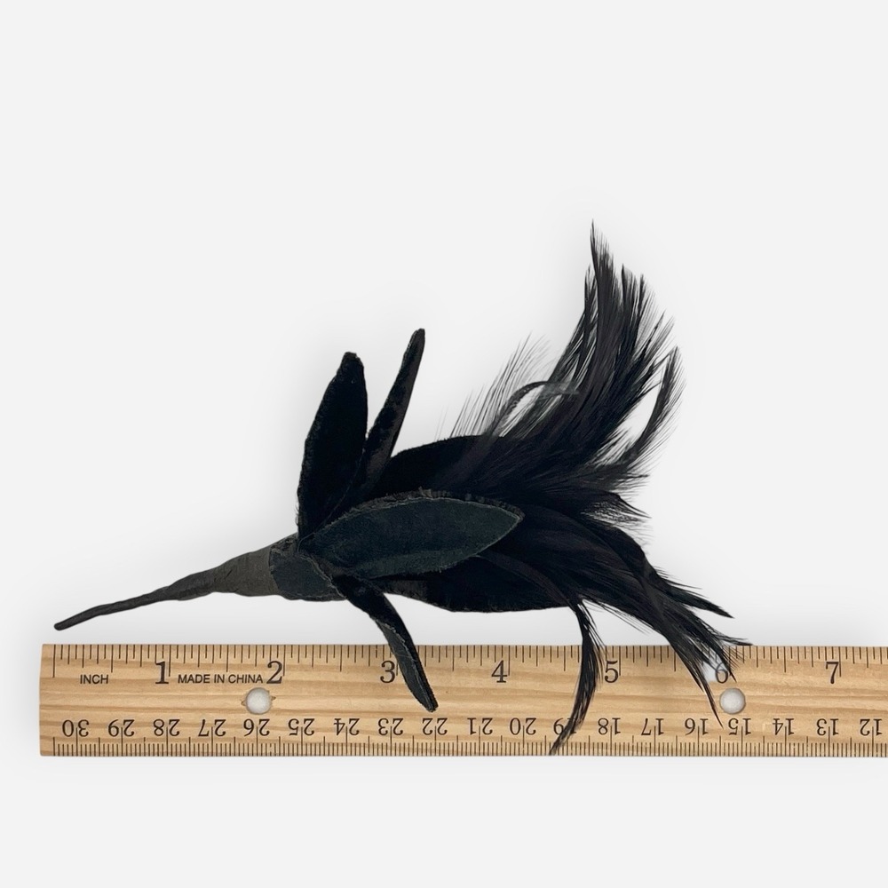 Vintage Black Velvet Feather Boutonniere Brooch Pin Flower Floral Bronze Stems - Picture 5 of 5